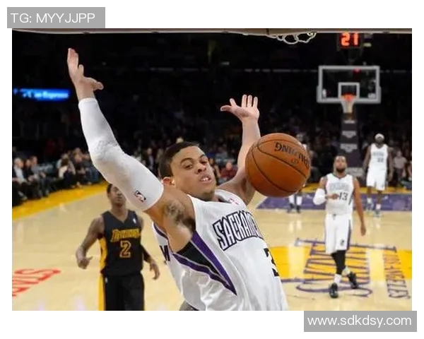 深圳篮球队的独特节奏解析与战术深度探讨